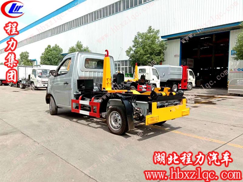 勾臂垃圾車(chē)貨源
